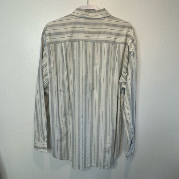 The Territory Ahead Large Long Sleeve Button Up - Picture 3 of 9